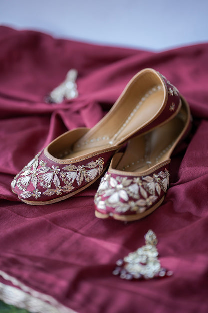 Noor Royale Jutti - Maroon
