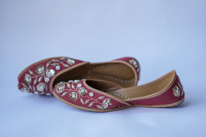 Gulnaar Rani Jutti