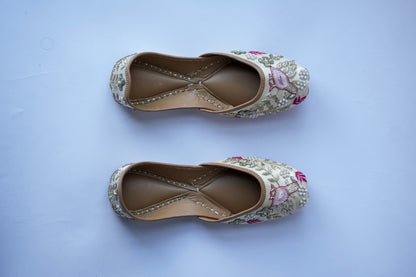 Gulnaar Pearl Jutti - Ivory / Off-White